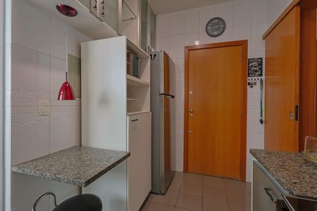 Apartamento à venda com 100m², 3 quartos e 2 vagasCozinha