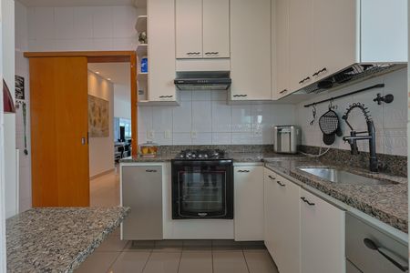 Apartamento à venda com 100m², 3 quartos e 2 vagasCozinha