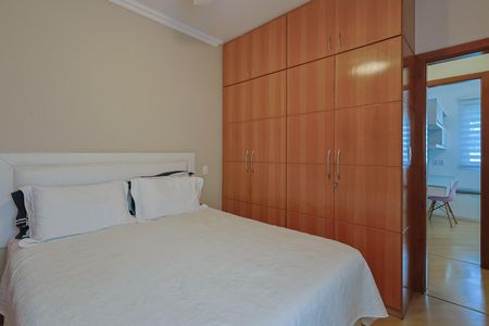 Apartamento à venda com 100m², 3 quartos e 2 vagasQuarto 3 - Suíte