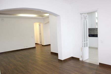 Sala de casa para alugar com 3 quartos, 322m² em Jardim Maia, Guarulhos