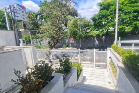 Casa para alugar com 322m², 3 quartos e 4 vagasFachada interna do imóvel