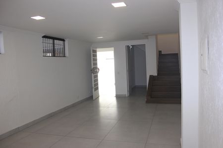 Casa para alugar com 322m², 3 quartos e 4 vagasDepósito da garagem