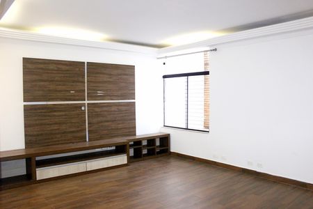 Sala de casa para alugar com 3 quartos, 322m² em Jardim Maia, Guarulhos