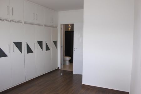 Casa para alugar com 322m², 3 quartos e 4 vagasSuíte 1