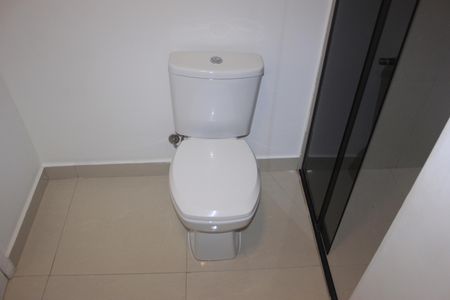 Casa para alugar com 322m², 3 quartos e 4 vagasBanheiro da Suíte 1