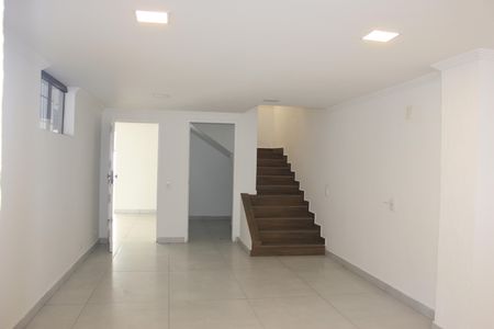 Casa para alugar com 322m², 3 quartos e 4 vagasDepósito da garagem
