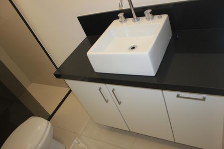 Casa para alugar com 322m², 3 quartos e 4 vagasBanheiro da Suíte 2