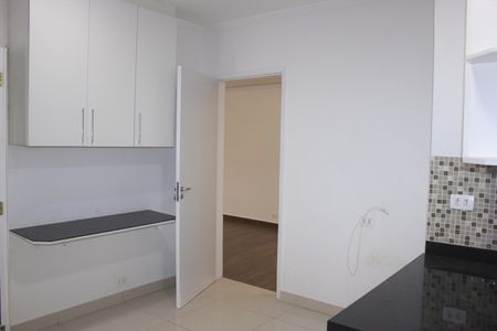 Casa para alugar com 322m², 3 quartos e 4 vagasCozinha