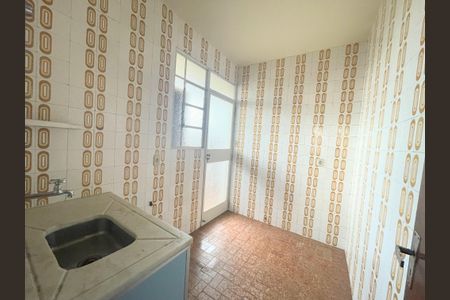 Cozinha de apartamento à venda com 2 quartos, 64m² em Carlos Prates, Belo Horizonte