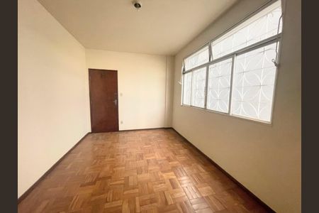 Sala de apartamento à venda com 2 quartos, 64m² em Carlos Prates, Belo Horizonte
