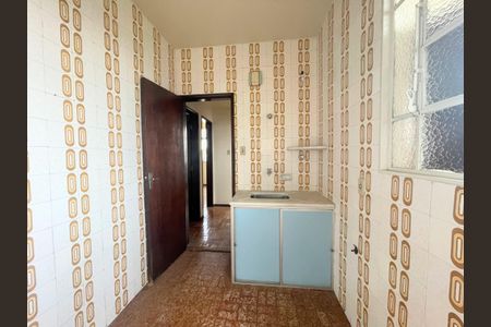 Cozinha de apartamento à venda com 2 quartos, 64m² em Carlos Prates, Belo Horizonte