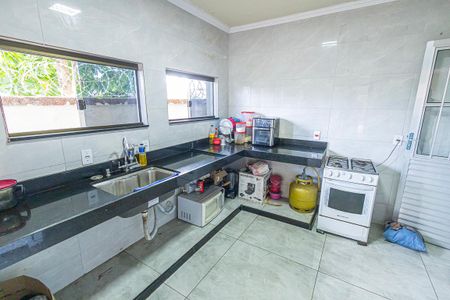 Casa à venda com 140m², 3 quartos e 2 vagas Casa à venda com 140m², 3 quartos e 2 vagasCozinha