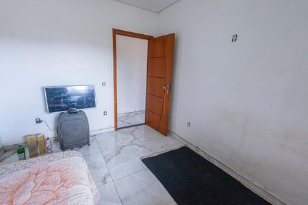 Casa à venda com 140m², 3 quartos e 2 vagas Casa à venda com 140m², 3 quartos e 2 vagasQuarto