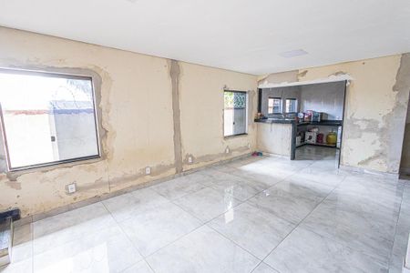 Casa à venda com 140m², 3 quartos e 2 vagas Casa à venda com 140m², 3 quartos e 2 vagasSala