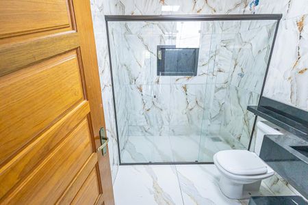 Casa à venda com 140m², 3 quartos e 2 vagas Casa à venda com 140m², 3 quartos e 2 vagasBanheiro Social