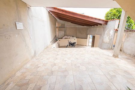 Casa à venda com 140m², 3 quartos e 2 vagas Casa à venda com 140m², 3 quartos e 2 vagasÁrea comum