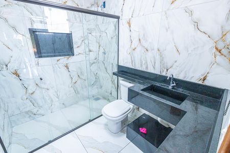 Casa à venda com 140m², 3 quartos e 2 vagas Casa à venda com 140m², 3 quartos e 2 vagasBanheiro Social