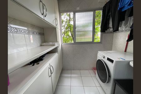 Apartamento à venda com 74m², 2 quartos e 1 vagaCozinha e Área de Serviço
