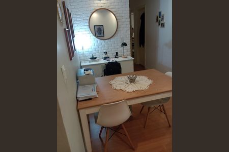 Apartamento à venda com 3 quartos, 55m² em Parque Maria Domitila, São Paulo