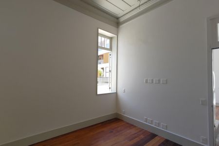 Quarto de casa de condomínio à venda com 1 quarto, 71m² em Jardim Botânico, Rio de Janeiro