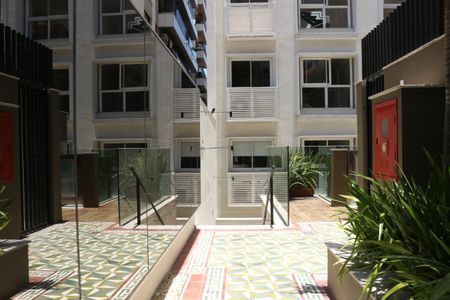 Casa de condomínio à venda com 71m², 1 quarto e 1 vagaÁrea comum