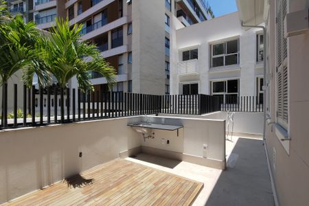 Casa de condomínio à venda com 71m², 1 quarto e 1 vagaQuintal