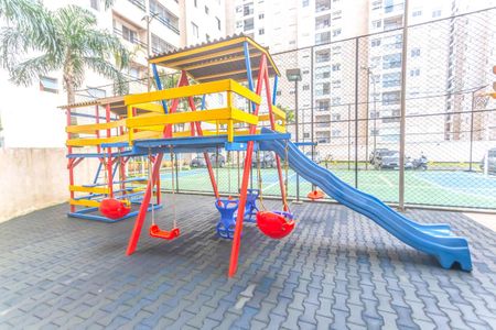 Apartamento à venda com 76m², 3 quartos e 1 vagaÁrea comum - Playground