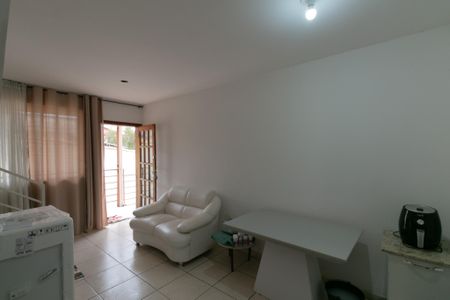 Casa à venda com 2 quartos, 70m² em Céu Azul, Belo Horizonte