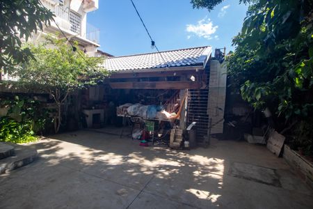 Casa à venda com 200m², 3 quartos e 3 vagasQuintal
