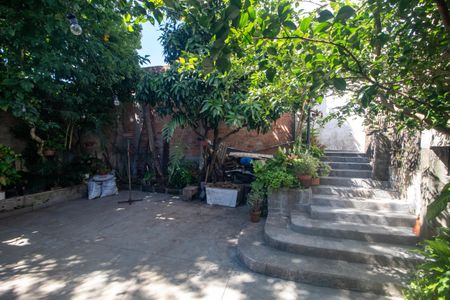 Casa à venda com 200m², 3 quartos e 3 vagasQuintal