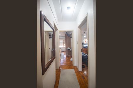 Casa à venda com 200m², 3 quartos e 3 vagasCorredor