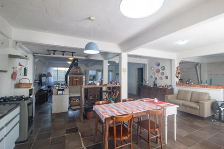 Casa à venda com 200m², 3 quartos e 3 vagasSala/Cozinha