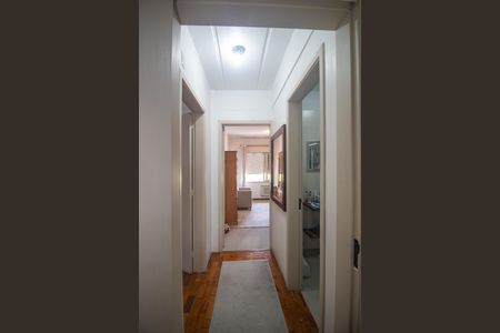 Casa à venda com 200m², 3 quartos e 3 vagasCorredor