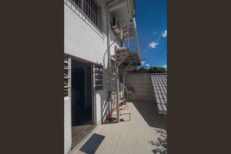 Casa à venda com 200m², 3 quartos e 3 vagasQuintal