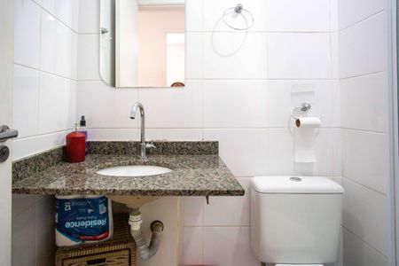 Apartamento à venda com 66m², 2 quartos e 1 vagaBanheiro Social