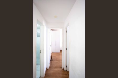 Apartamento à venda com 66m², 2 quartos e 1 vagaCorredor