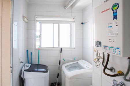 Apartamento à venda com 66m², 2 quartos e 1 vagaÁrea de Serviço