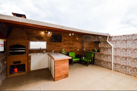 Casa à venda com 230m², 3 quartos e 4 vagasChurrasqueira