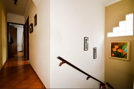 Casa à venda com 230m², 3 quartos e 4 vagasCorredor dos Dormitórios