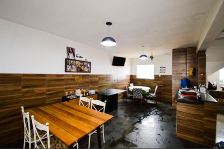 Casa à venda com 230m², 3 quartos e 4 vagasÁrea gourmet