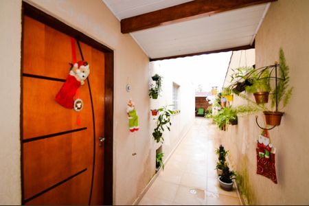 Casa à venda com 230m², 3 quartos e 4 vagasCorredor Lateral