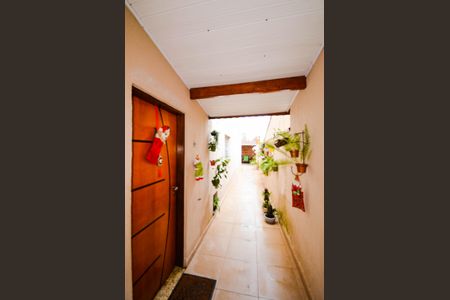 Casa à venda com 230m², 3 quartos e 4 vagasCorredor Lateral