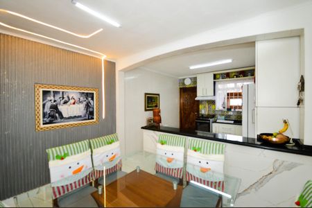 Casa à venda com 230m², 3 quartos e 4 vagasSala de Jantar