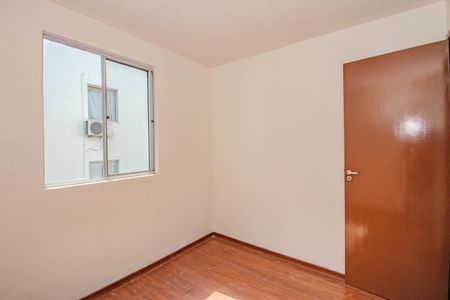 Quarto 1 de apartamento para alugar com 2 quartos, 38m² em Jardim Dona Leopoldina, Porto Alegre