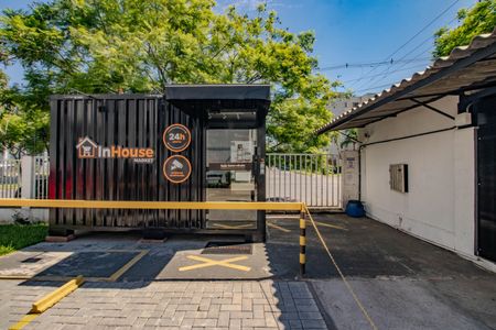 Apartamento para alugar com 38m², 2 quartos e 1 vaga Apartamento para alugar com 38m², 2 quartos e 1 vagaMercado do Condomínio