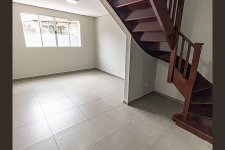 Sala de casa para alugar com 3 quartos, 110m² em Água Rasa, São Paulo