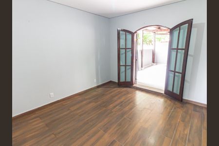 Casa para alugar com 110m², 3 quartos e sem vagaQuarto 2