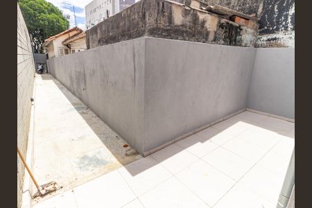 Casa para alugar com 110m², 3 quartos e sem vagaÁrea de Serviço e Quintal