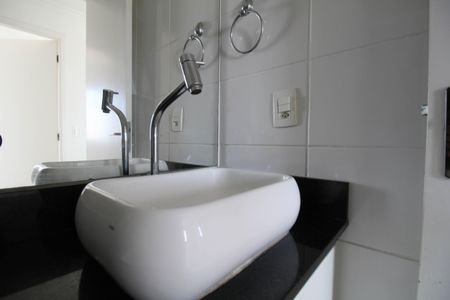 Apartamento para alugar com 46m², 2 quartos e 1 vagaBanheiro 