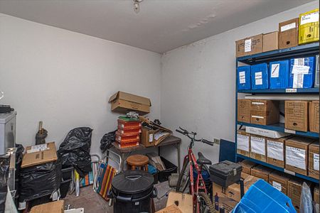 Casa à venda com 140m², 3 quartos e 2 vagas Casa à venda com 140m², 3 quartos e 2 vagasdepósito_1